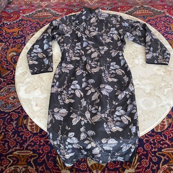 Chinese Silk Handmade Qipao Dress - Picture 11 of 16